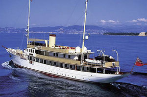 mega-yacht de croisière