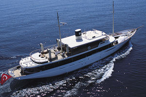 mega-yacht de croisière 1