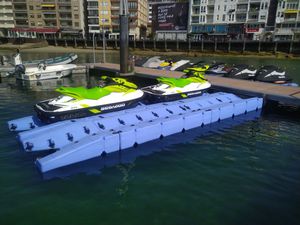 ponton flottant