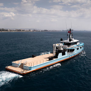 mega-yacht de croisière