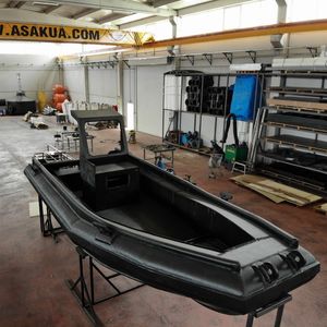bateau de travail