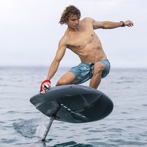 planche efoil en fibre de carbone 1