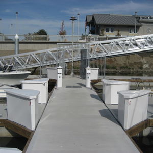 caisse de rangement pour ponton