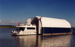 hangar de bateaux