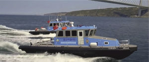 bateau de surveillance