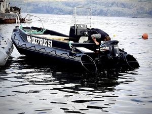bateau de travail