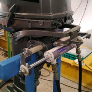 mécanisme de direction pour moteur hors-bord