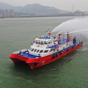navire pompier catamaran 1