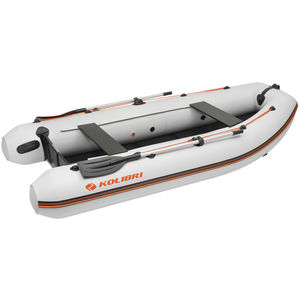 bateau pneumatique hors-bord