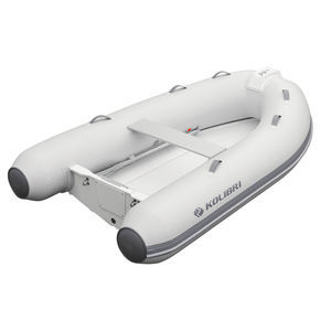 bateau pneumatique hors-bord 1
