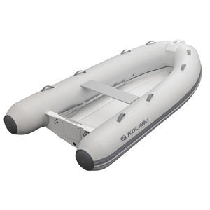 bateau pneumatique pour la pêche