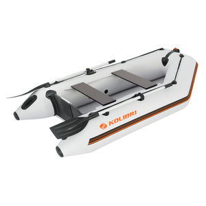 bateau pneumatique hors-bord