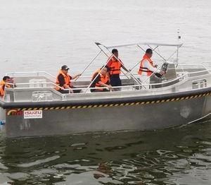 bateau de travail 1