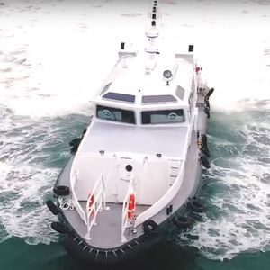 bateau de transport de personnel 1