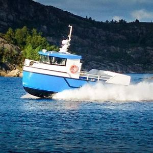 bateau de pêche professionnelle