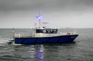 bateau de surveillance