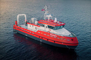bateau de recherches et d'études