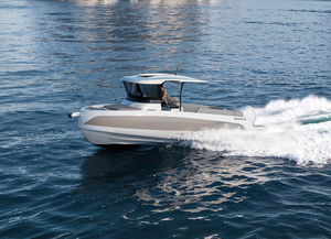 cabin-cruiser hors-bord