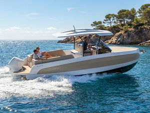 cabin-cruiser hors-bord