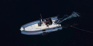 bateau pneumatique multicoque