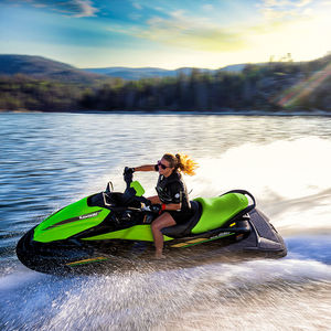 jet-ski assis