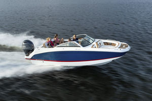 deck-boat hors-bord