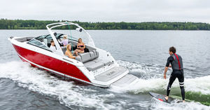 deck-boat in-bord 1