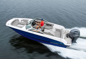 deck-boat hors-bord 1