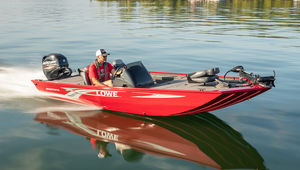 bass boat hors-bord