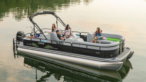 bateau ponton hors-bord