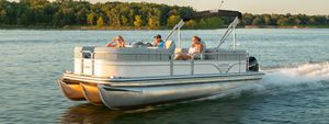 bateau ponton hors-bord