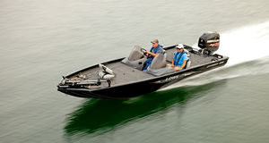 bass boat hors-bord 1
