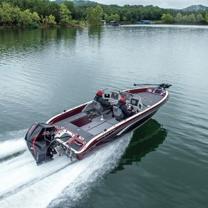 bass boat hors-bord