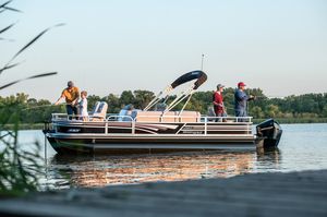 bateau ponton hors-bord