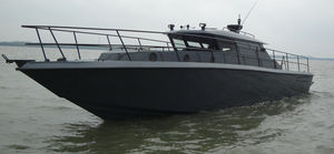 bateau de surveillance