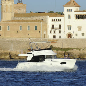 trawler in-bord