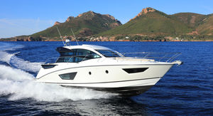 motor-yacht de croisière