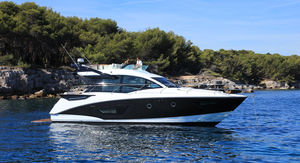 motor-yacht de croisière / de sport / à fly / IPS