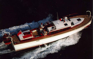 vedette in-bord / diesel / traditionnelle