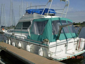 fermeture de cockpit pour bateau à moteur 1