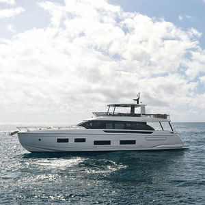 motor-yacht de croisière 1