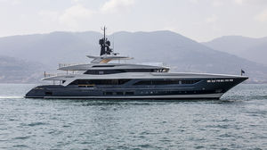 mega-yacht de croisière