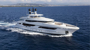mega-yacht de croisière