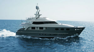 mega-yacht de croisière