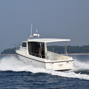 bateau de pêche professionnelle