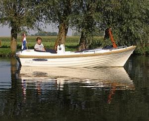 barque hors-bord