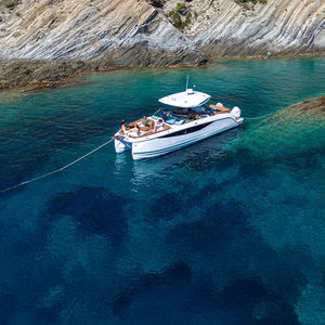day-cruiser catamaran