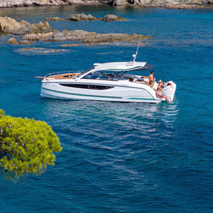 cabin-cruiser catamaran