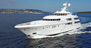 méga-yacht de luxe de croisière 1