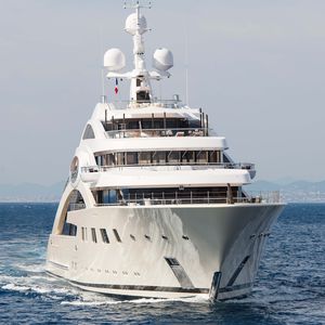 mega-yacht de croisière 1
